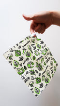 Load image into Gallery viewer, Organic Beeswax Wraps